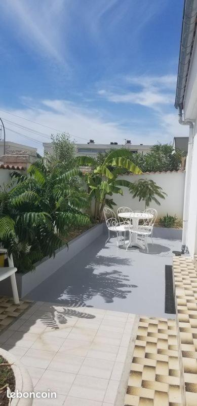 Les Belous Villa La Rochelle  Buitenkant foto