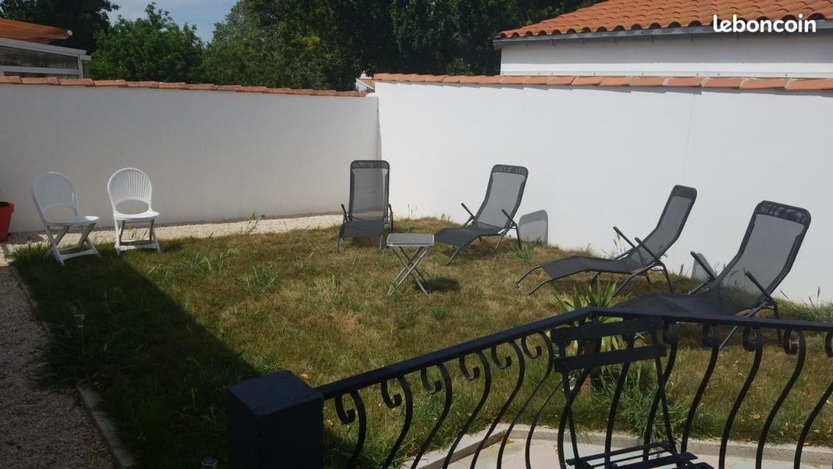 Les Belous Villa La Rochelle  Buitenkant foto